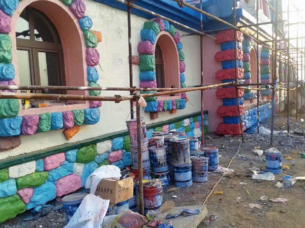 游樂場(chǎng)外墻翻新